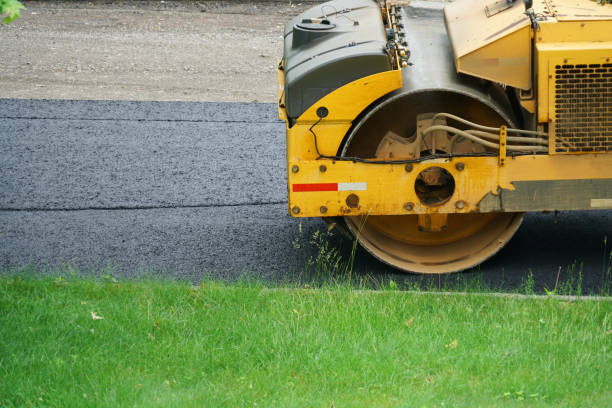 Why Choose Us For All Your Driveway Paving Needs in Cedarburg, WI?